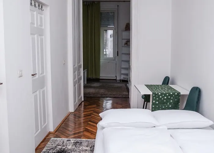 Diana\'S Apartment